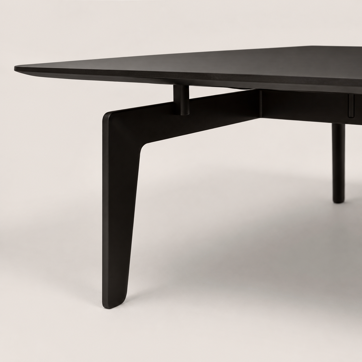 米爾頓茶几